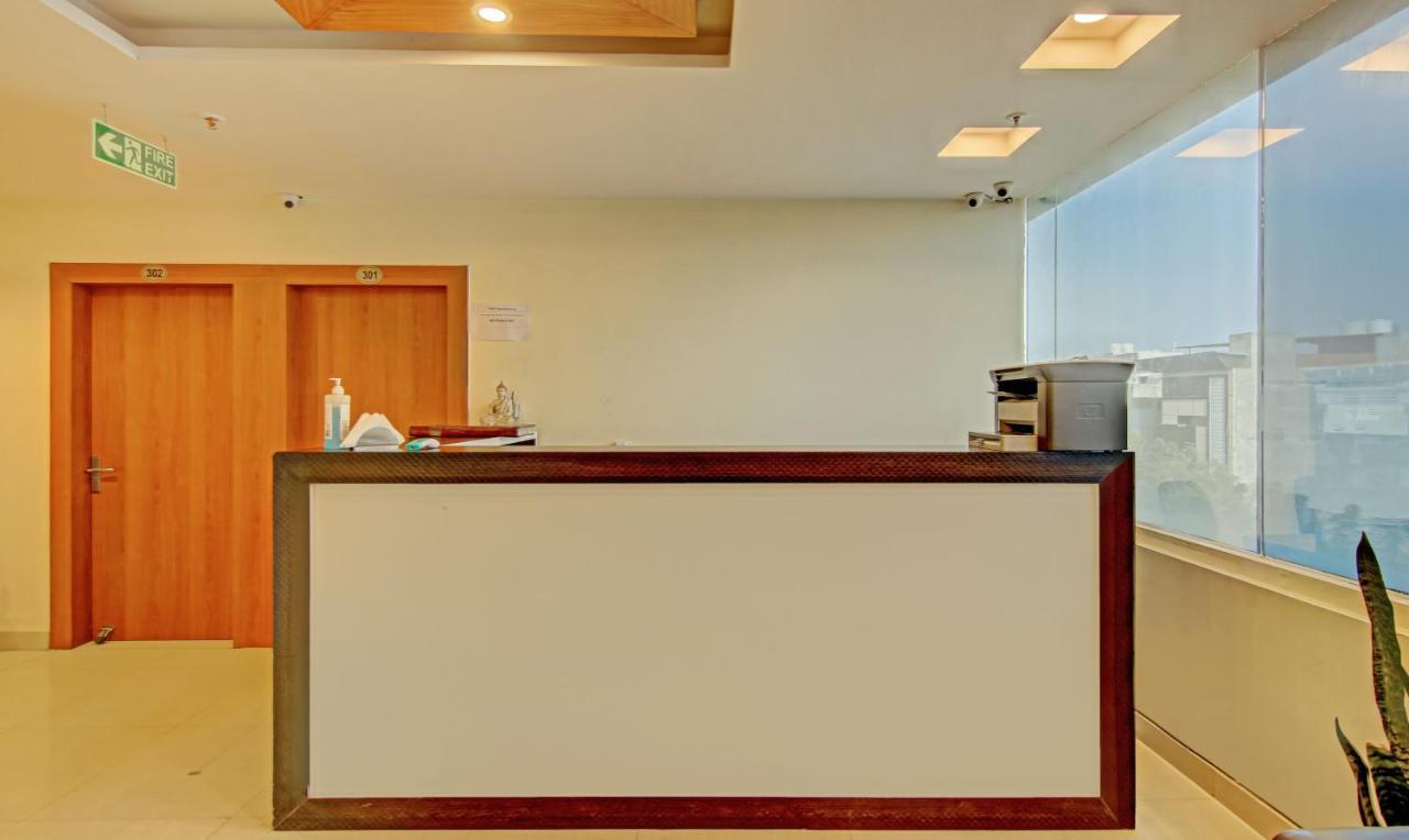 Hotel Treebo Tms Residency Nuova Delhi Esterno foto