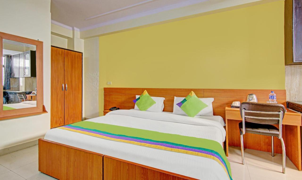 Hotel Treebo Tms Residency Nuova Delhi Esterno foto